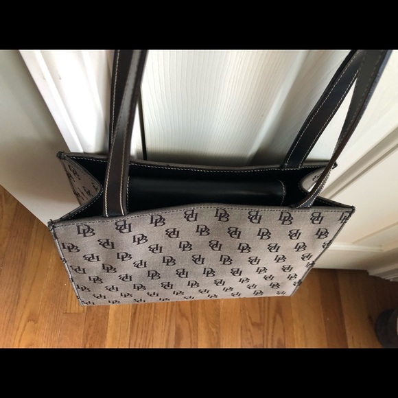 🌸Dooney & Bourke Signature Purse🌸 - Picture 4 of 16